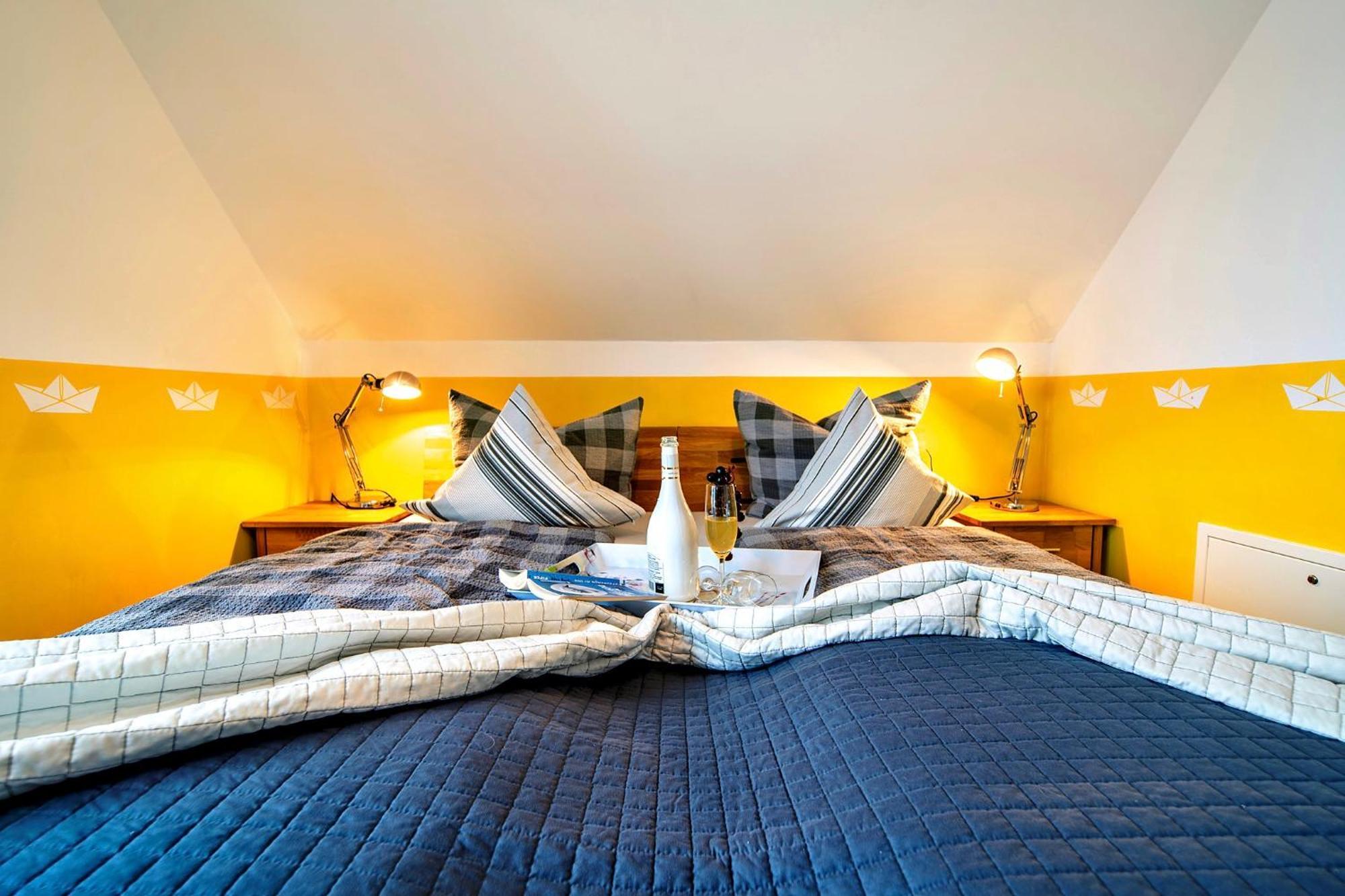 Ferienhaus Lieblingsplatz By Seeblick Ferien Oro, Direkte Wasserlage,Sauna,Kamin Olpenitz Extérieur photo