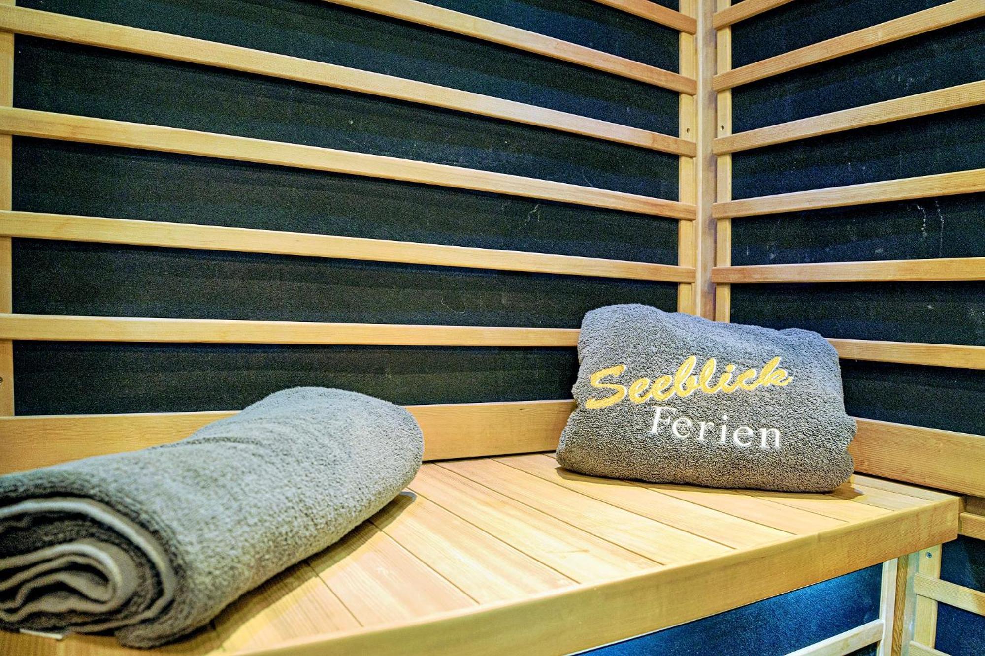 Ferienhaus Lieblingsplatz By Seeblick Ferien Oro, Direkte Wasserlage,Sauna,Kamin Olpenitz Extérieur photo